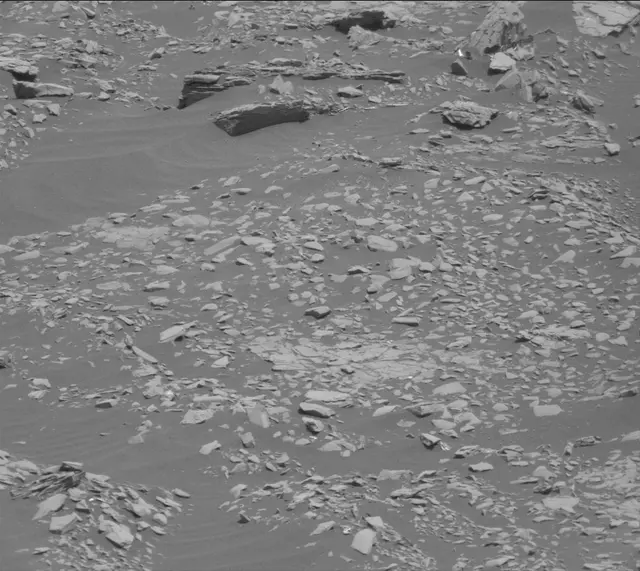 Sol 2893: Mast Camera (Mastcam)