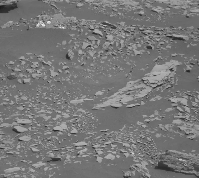 Sol 2893: Mast Camera (Mastcam)