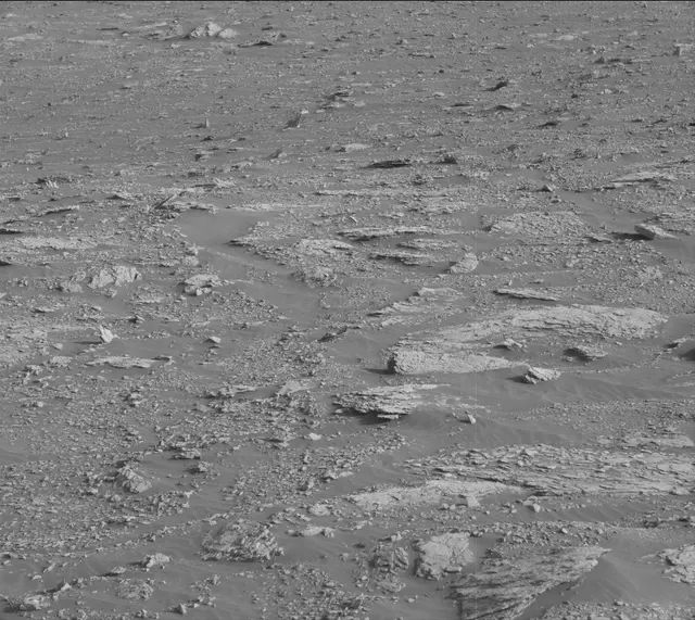 Sol 2904: Mast Camera (Mastcam)