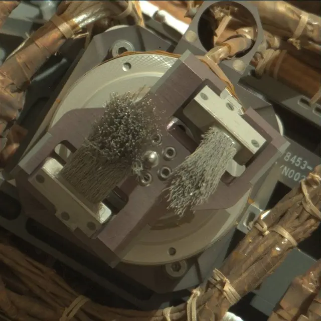 Sol 2906: Mast Camera (Mastcam)