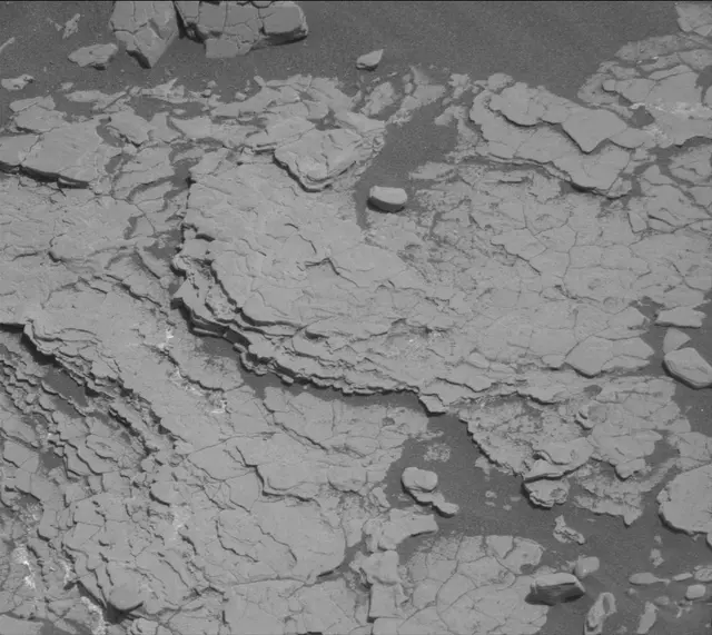 Sol 2907: Mast Camera (Mastcam)