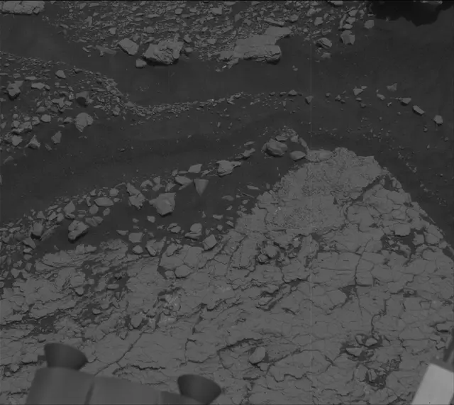 Sol 2909: Mast Camera (Mastcam)