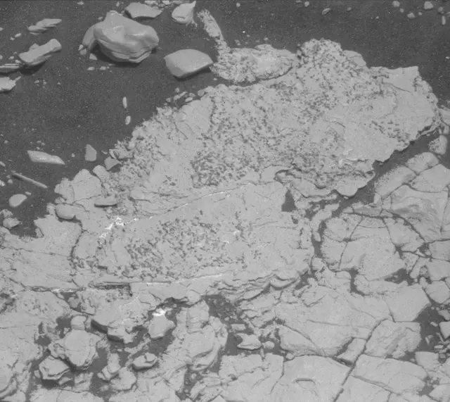 Sol 2909: Mast Camera (Mastcam)