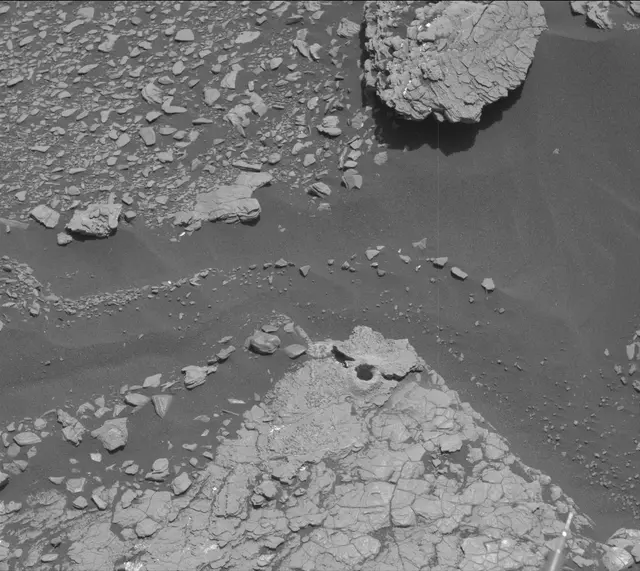 Sol 2911: Mast Camera (Mastcam)