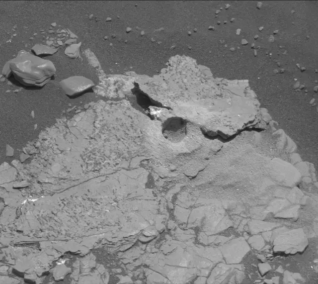 Sol 2914: Mast Camera (Mastcam)