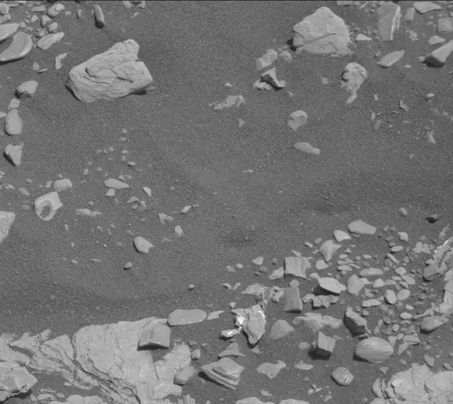 Sol 2914: Mast Camera (Mastcam)