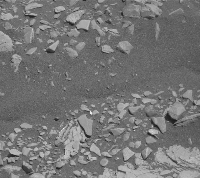 Sol 2914: Mast Camera (Mastcam)