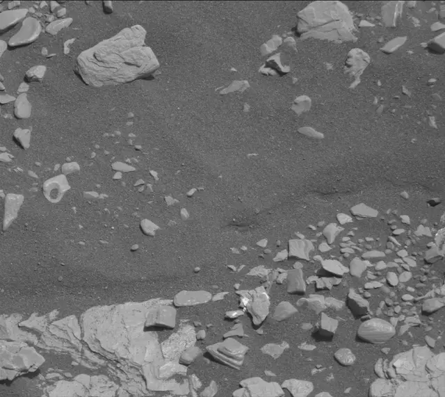 Sol 2919: Mast Camera (Mastcam)
