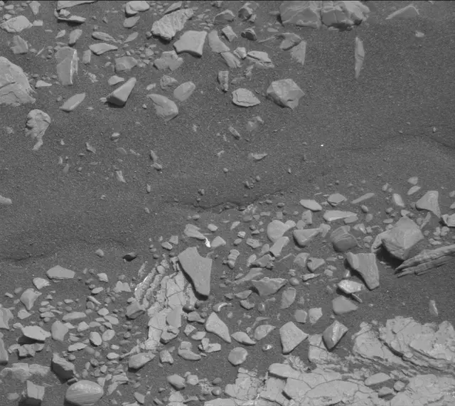 Sol 2919: Mast Camera (Mastcam)