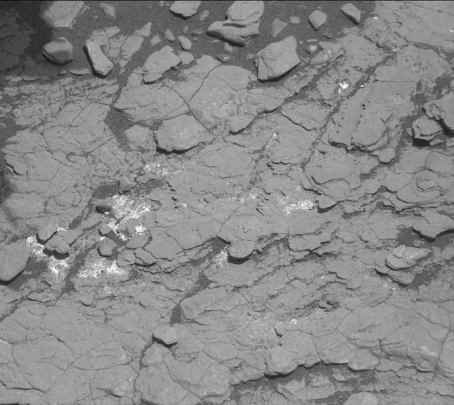 Sol 2920: Mast Camera (Mastcam)