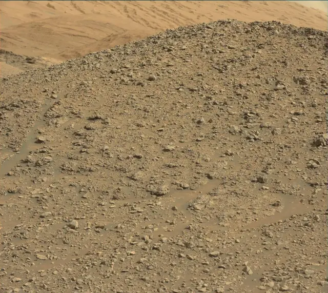 Sol 2923: Mast Camera (Mastcam)