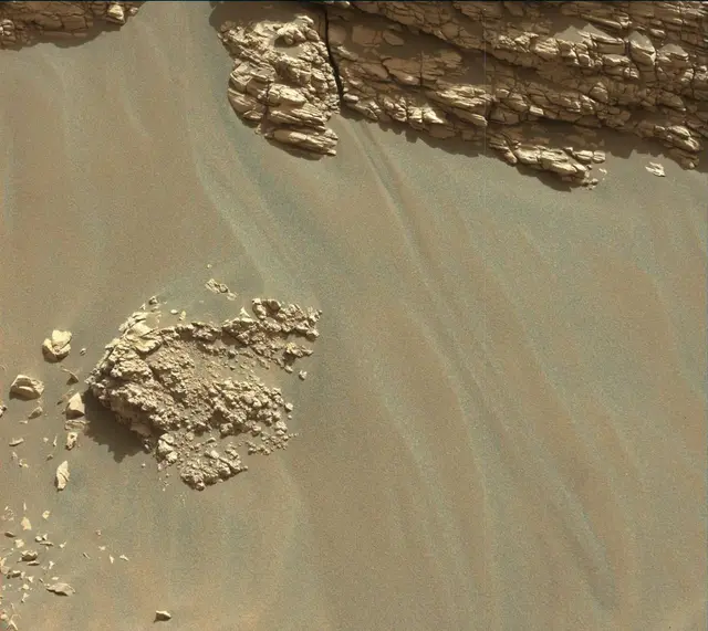 Sol 2923: Mast Camera (Mastcam)