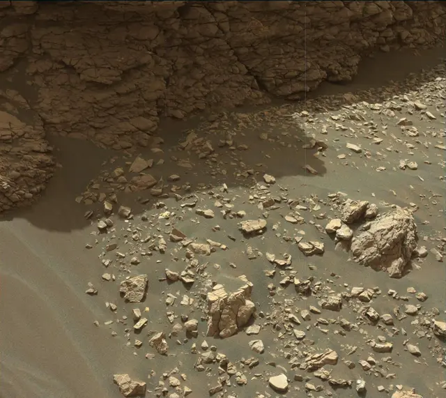 Sol 2923: Mast Camera (Mastcam)