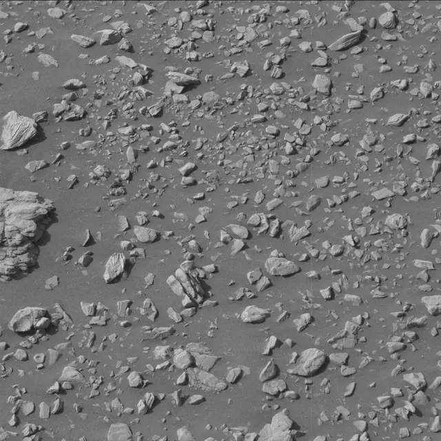 Sol 2923: Mast Camera (Mastcam)