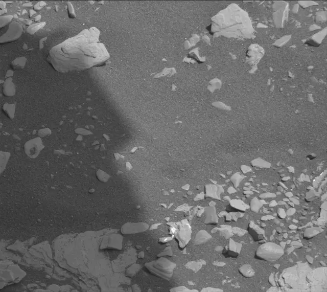 Sol 2923: Mast Camera (Mastcam)