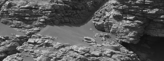 Sol 2924: Mast Camera (Mastcam)