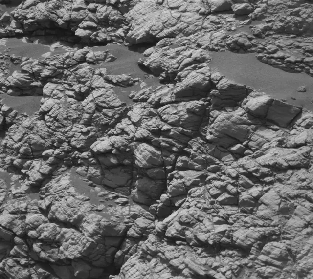 Sol 2924: Mast Camera (Mastcam)