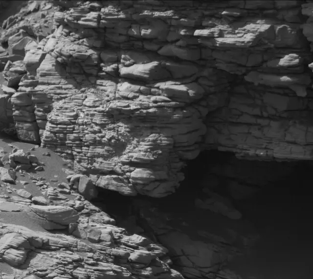 Sol 2924: Mast Camera (Mastcam)