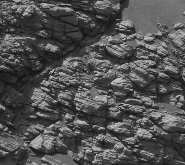 Sol 2924: Mast Camera (Mastcam)