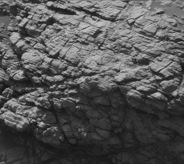 Sol 2924: Mast Camera (Mastcam)
