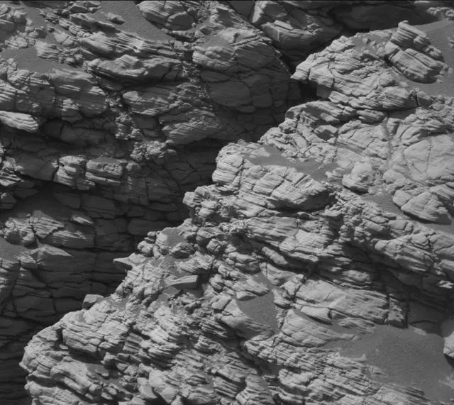 Sol 2924: Mast Camera (Mastcam)