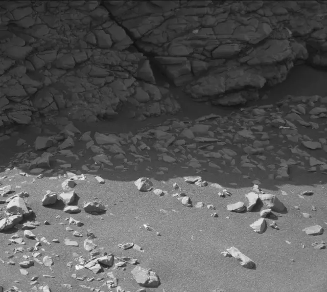 Sol 2924: Mast Camera (Mastcam)