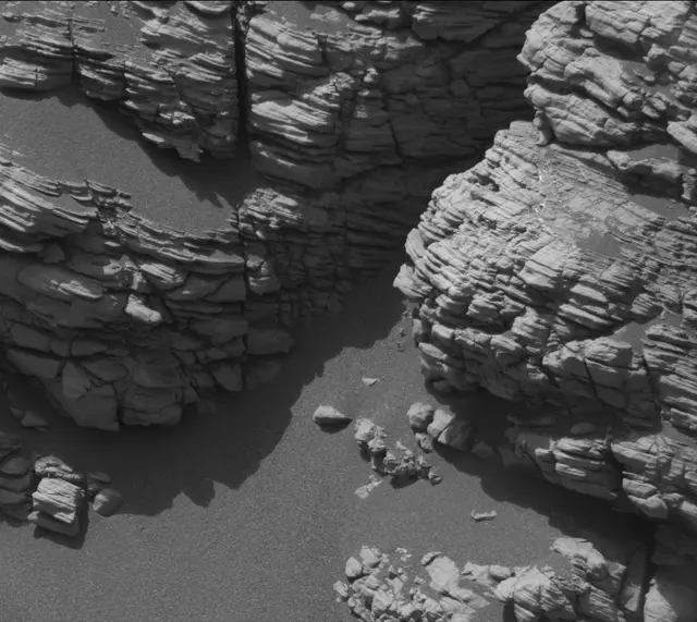 Sol 2924: Mast Camera (Mastcam)