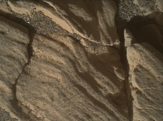 Sol 2925: Mars Hand Lens Imager (MAHLI)