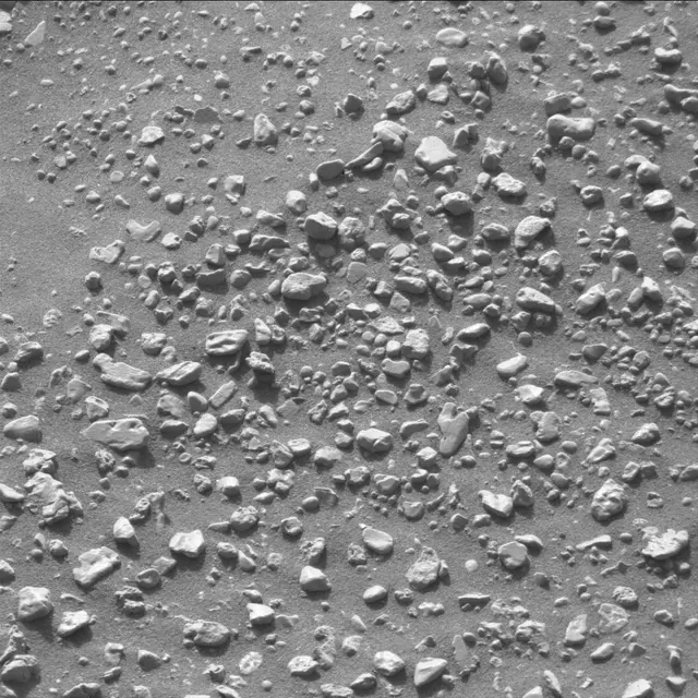 Sol 2926: Mast Camera (Mastcam)
