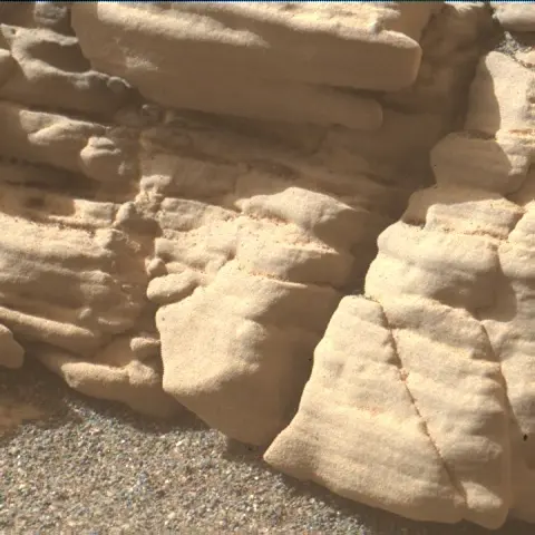 Sol 2926: Mars Hand Lens Imager (MAHLI)