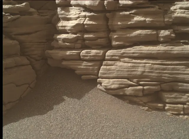 Sol 2926: Mars Hand Lens Imager (MAHLI)