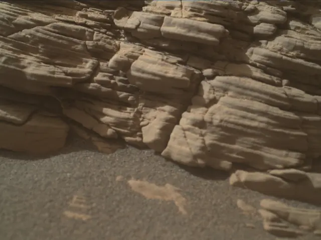 Sol 2926: Mars Hand Lens Imager (MAHLI)