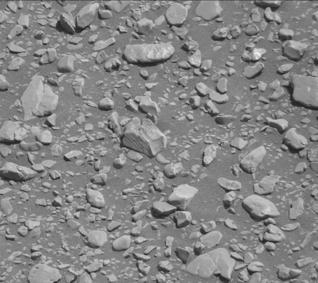 Sol 2931: Mast Camera (Mastcam)