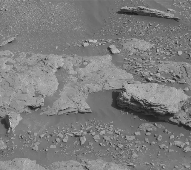 Sol 2933: Mast Camera (Mastcam)