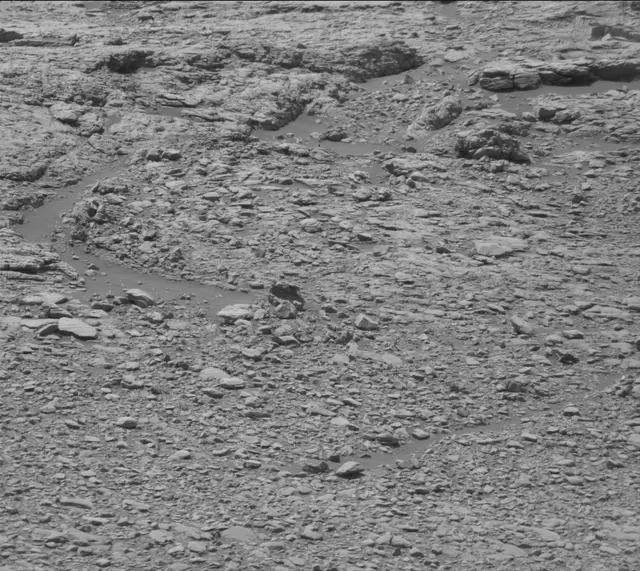 Sol 2933: Mast Camera (Mastcam)