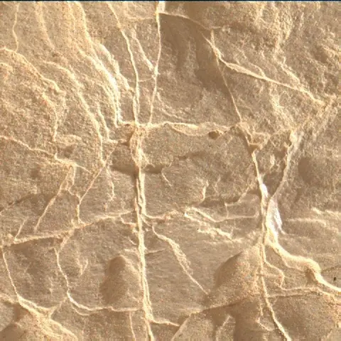 Sol 2935: Mars Hand Lens Imager (MAHLI)