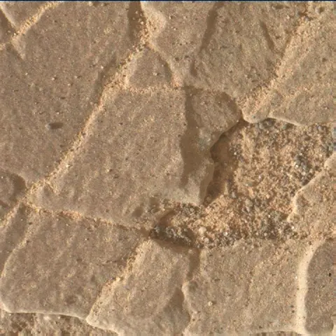 Sol 2935: Mars Hand Lens Imager (MAHLI)