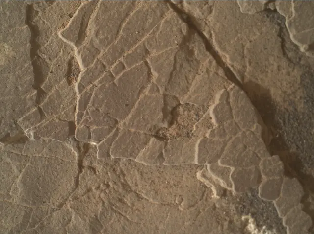 Sol 2935: Mars Hand Lens Imager (MAHLI)