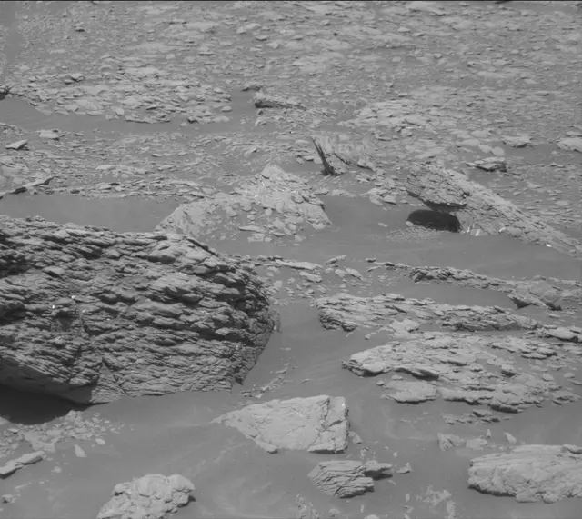 Sol 2938: Mast Camera (Mastcam)