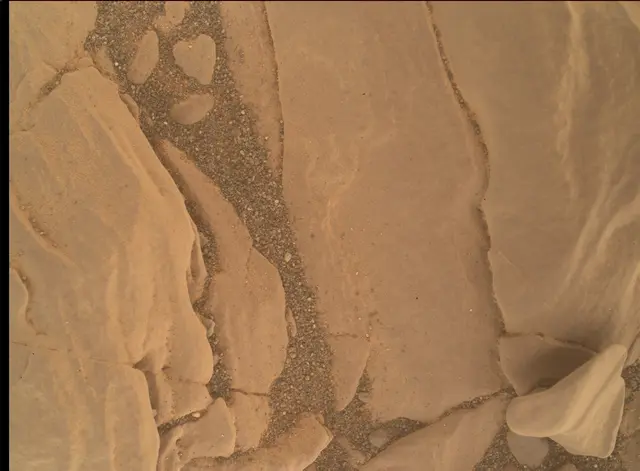 Sol 2938: Mars Hand Lens Imager (MAHLI)