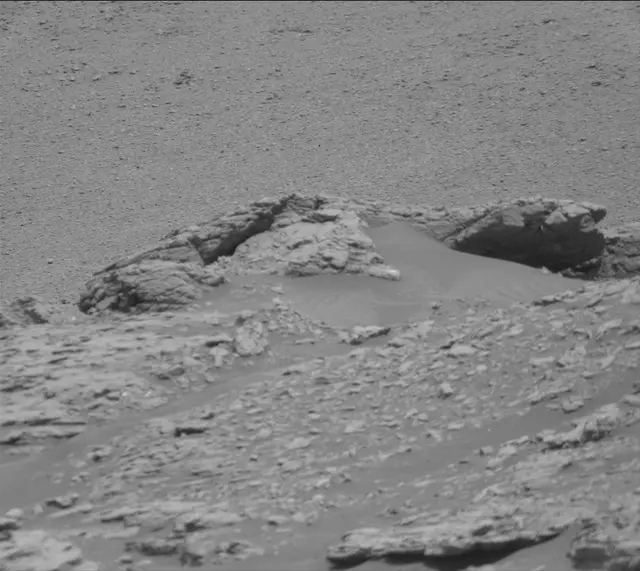 Sol 2940: Mast Camera (Mastcam)