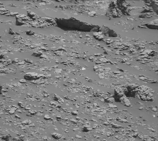 Sol 2940: Mast Camera (Mastcam)