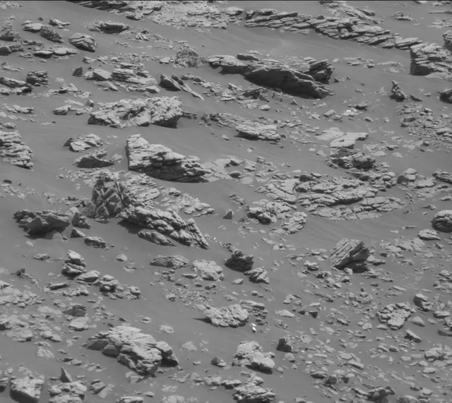 Sol 2940: Mast Camera (Mastcam)