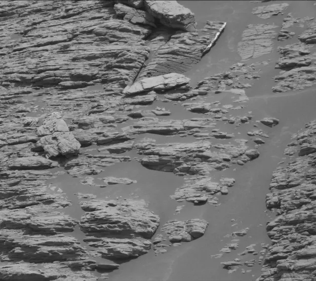 Sol 2940: Mast Camera (Mastcam)
