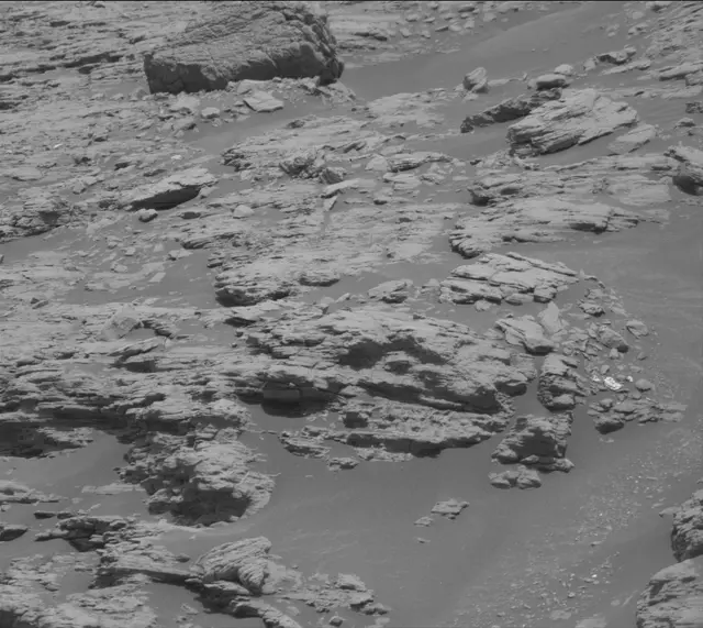 Sol 2940: Mast Camera (Mastcam)