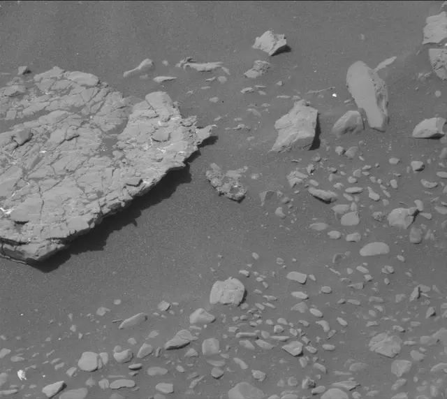 Sol 2940: Mast Camera (Mastcam)