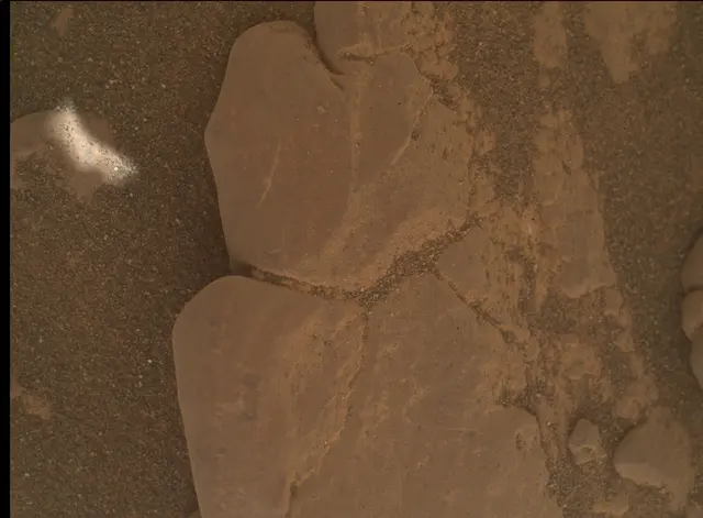 Sol 2942: Mars Hand Lens Imager (MAHLI)