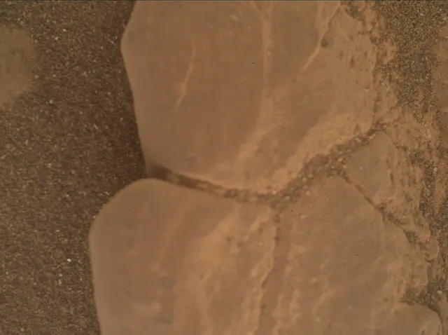 Sol 2942: Mars Hand Lens Imager (MAHLI)