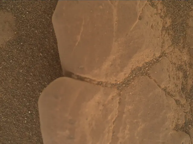 Sol 2942: Mars Hand Lens Imager (MAHLI)