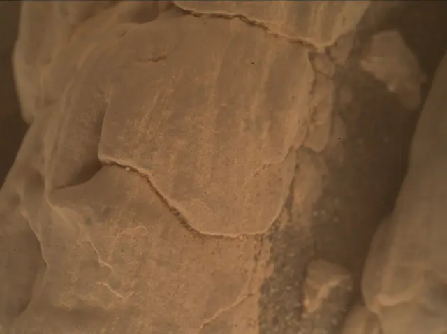Sol 2942: Mars Hand Lens Imager (MAHLI)